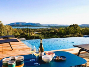 Villa Arazu, 10 personnes, piscine chauffée, vue mer, 15 minutes à pieds plage